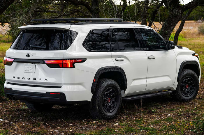 Toyota Sequoia full-size SUV revealed